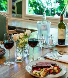 Restauarnt Waldhotel Tannenhäuschen - Steakgericht
