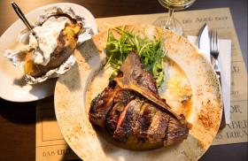 Restauarnt Steakhaus  Colina - Dry Angus mit Knochen