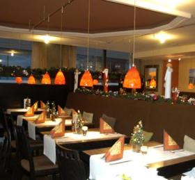 Weihnachtliche Stimmung im kleinen Steakhaus