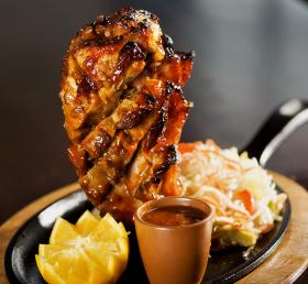 Bejing Scheinshaxe nach Original Rezept aus China, nur im Haxenhaus